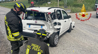 Ancona - Incidente tra due auto all’Aspio